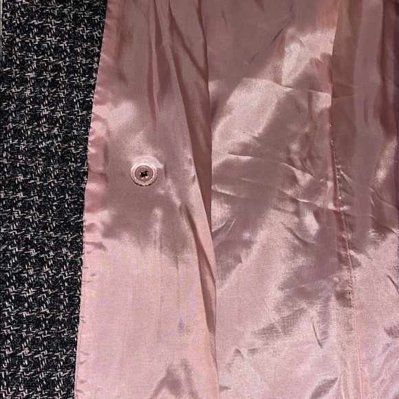 Vintage New York Girl Wool Blend coat w/ pink lining - Picture 7 of 8
